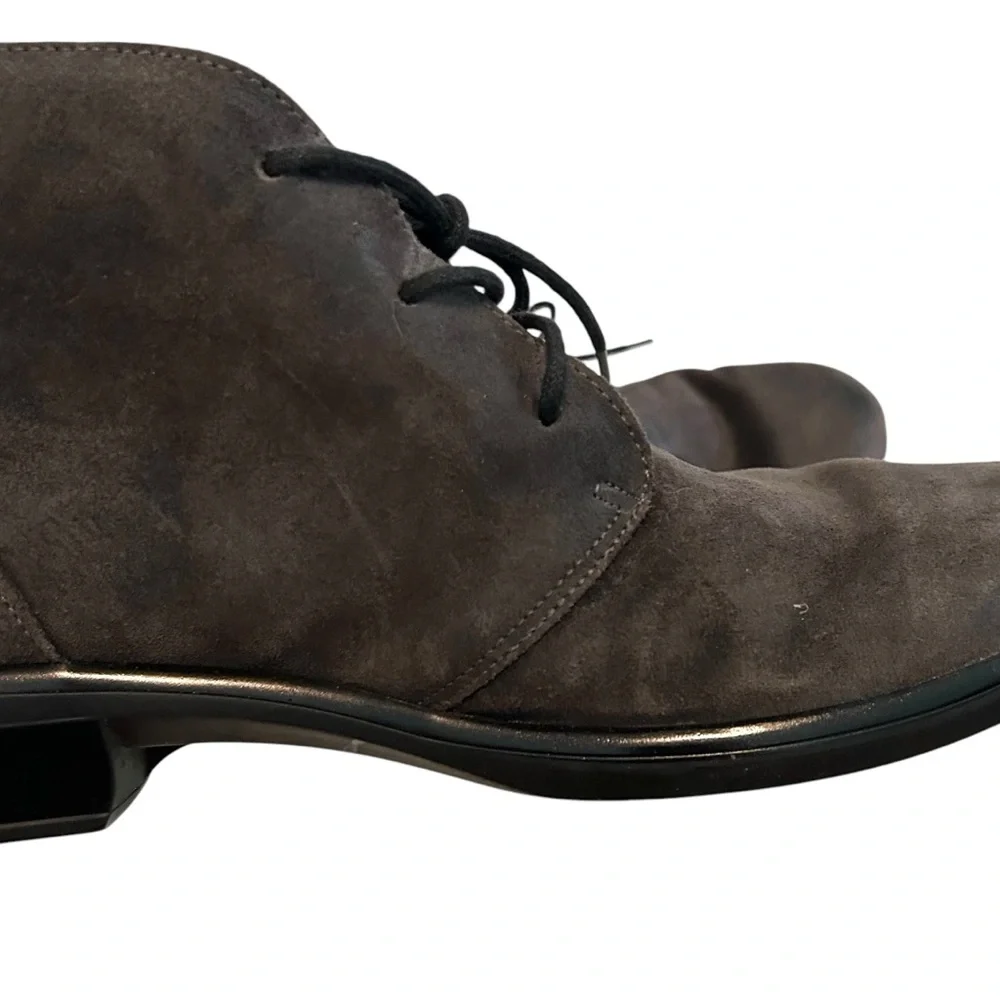 Naot Women's Grey Suede Booties in‎ Size 9.5